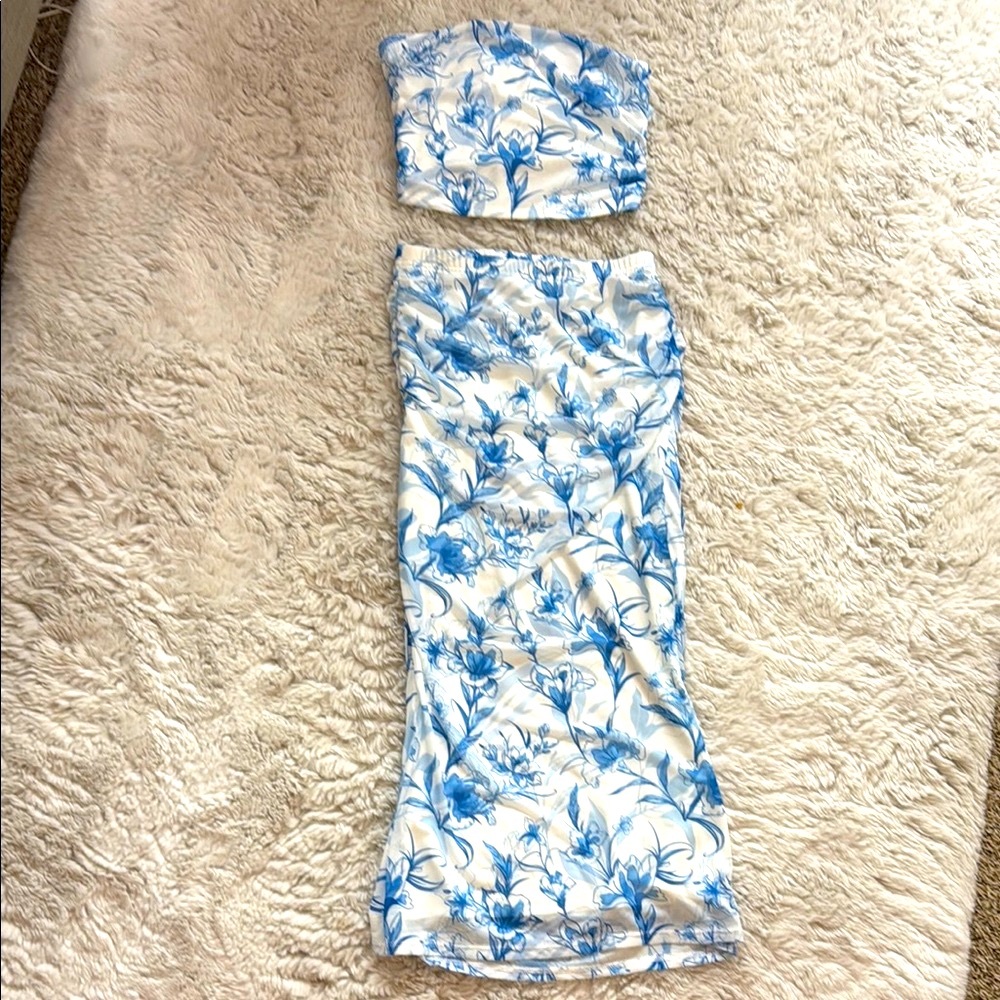 NWOT Shein Floral Blue and White Two-Piece Set